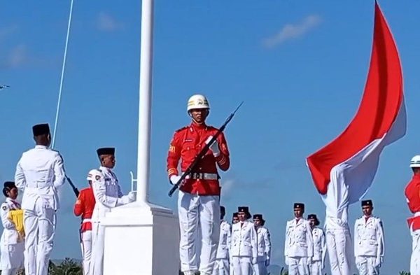 Viral Tali Bendera Putus Saat Upacara HUT ke-80 RI di Kantor Bupati Kupang